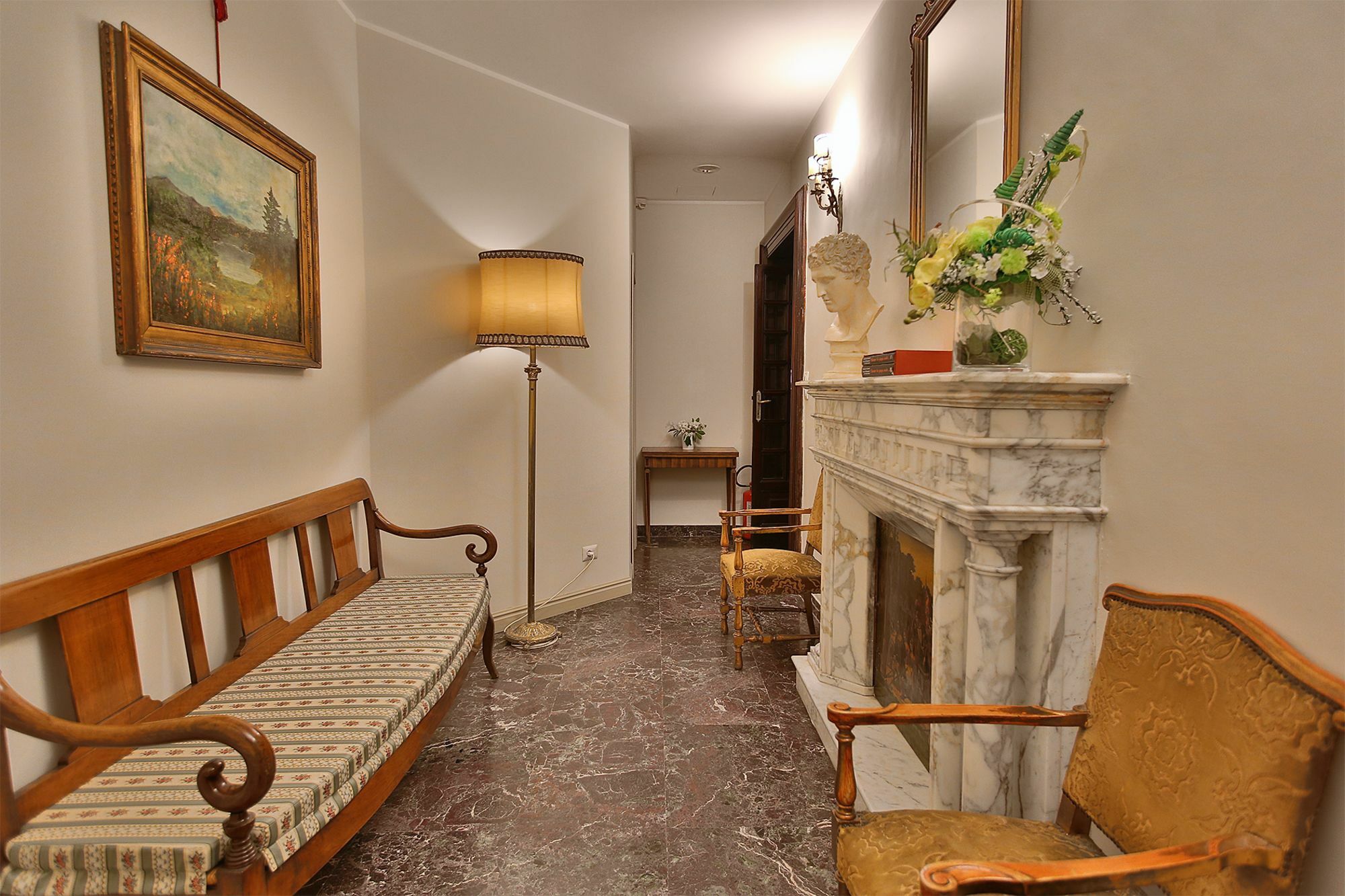 شيفيتافيكْيا Alibrandi Palace المظهر الخارجي الصورة